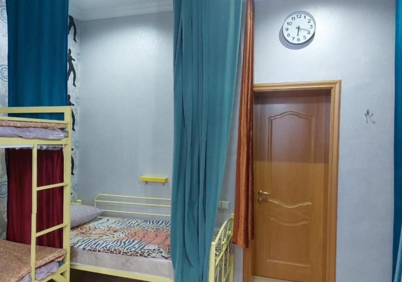 Room Hostel Dostyk Almatý Exterior foto