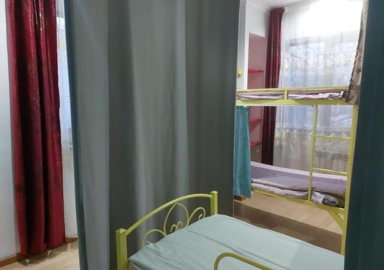 Room Hostel Dostyk Almatý Exterior foto